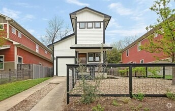 Building Photo - 1810 Poquito St