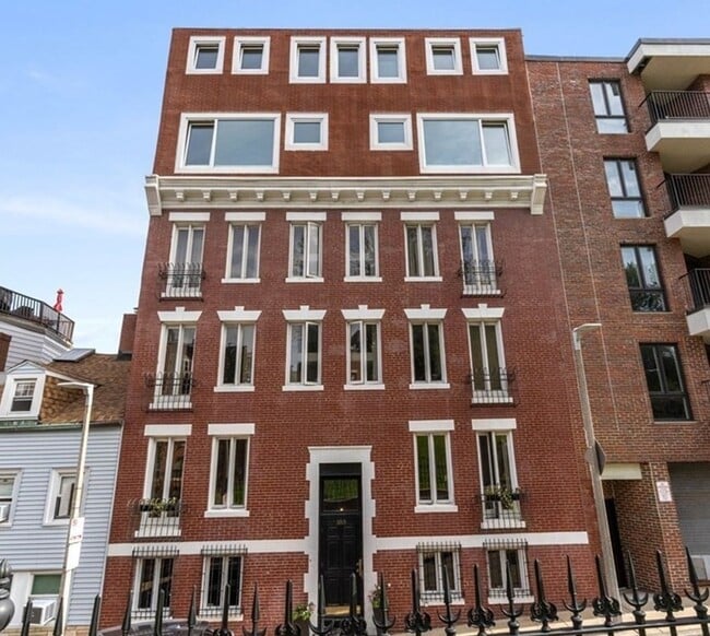 Foto del edificio - 103 Charter St