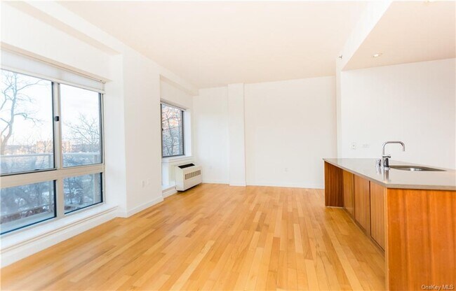 Foto del edificio - 3585 Greystone Ave