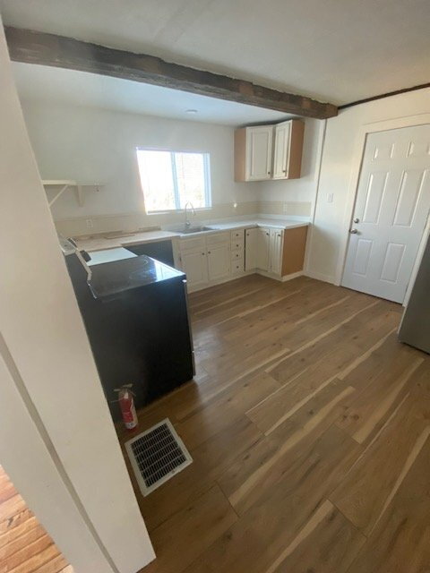 Foto del edificio - Spacious 2BR in Auburn with Off-Street Parking | $1,850 | April 1