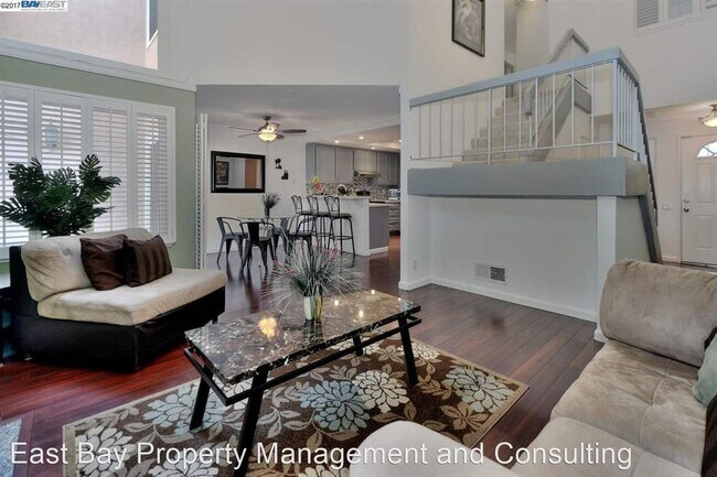 Building Photo - 3 br, 2.5 bath House - 4009 San Francisco ...