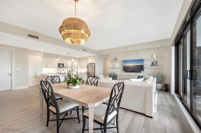 Foto del edificio - 1111 Central Ave