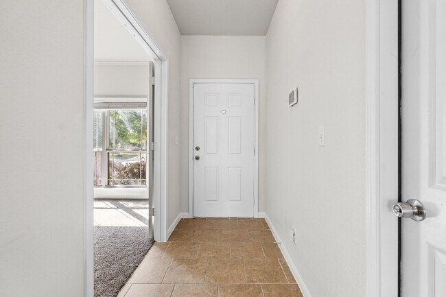 Building Photo - 5938 Cielo Ranch