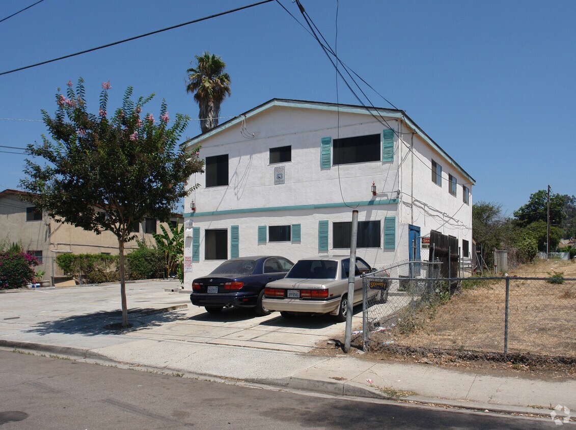 Building Photo - 4365 Rosebud Ln