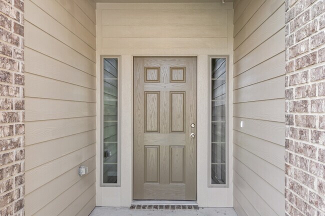 Building Photo - 604 Parkfield Ln