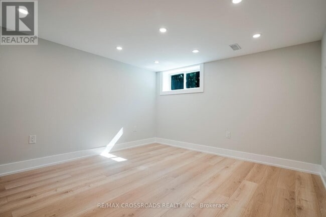 Building Photo - 21 Karnwood Dr