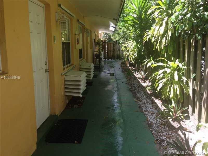 Primary Photo - 808 SW 14th Terrace