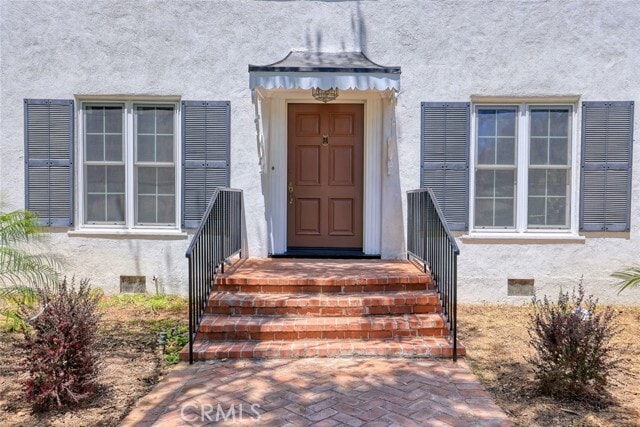 Building Photo - 275 Arbolada Dr