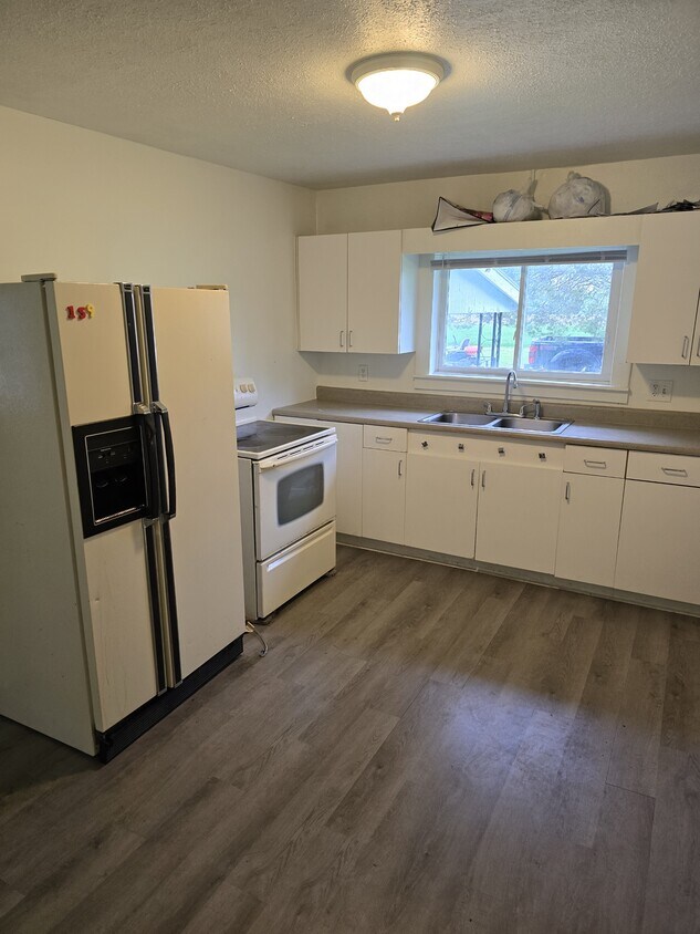 Foto del edificio - 5613 Campbell St