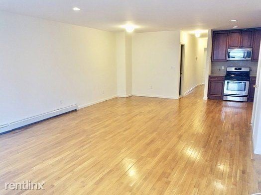 Building Photo - 351 91st St