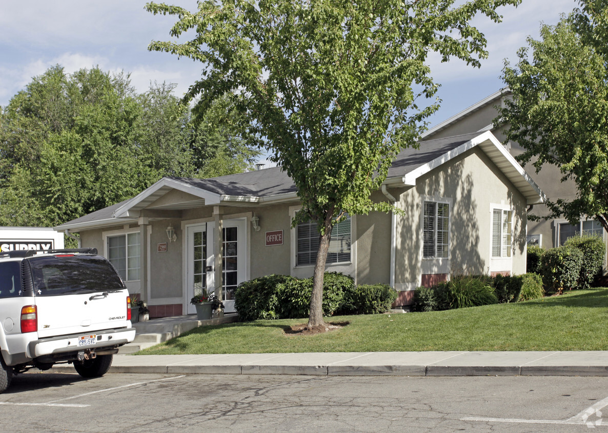 Building Photo - Westland Cove