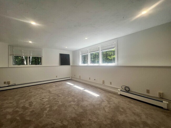 Foto del edificio - 18 Pioneer Point