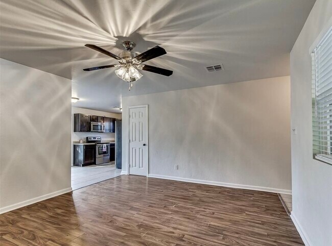 Photo - 1218 E Boyd St House