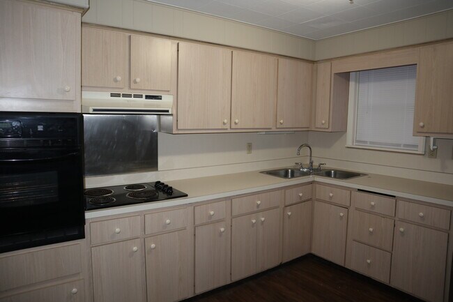 Foto del edificio - 523 East St