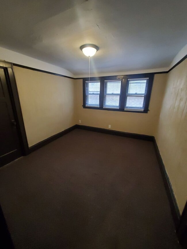 Building Photo - 3172 N 30th St