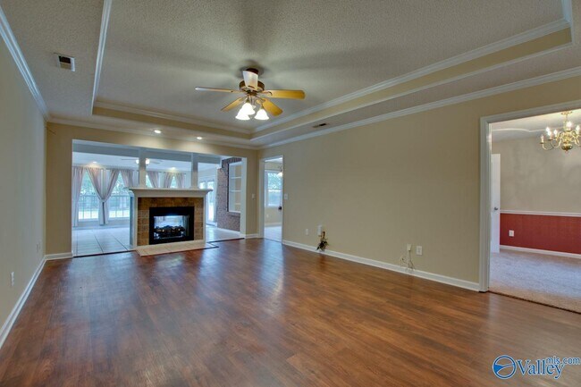 Foto del edificio - 131 Clubhouse Ln