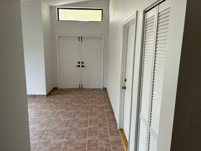 Building Photo - 8535 Cutler Ct