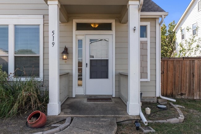 Building Photo - 519 Pickens Ln