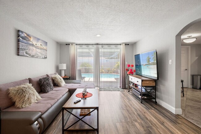 Foto del edificio - 7240 Westwind Dr