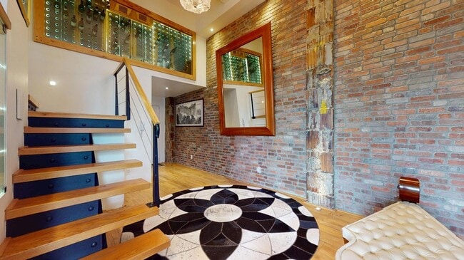 Foto del edificio - 1255 5th Ave