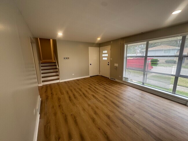 Foto del edificio - 14700 Avalon Ave