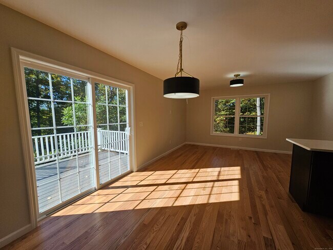 Foto del edificio - 141 Country Squire Dr
