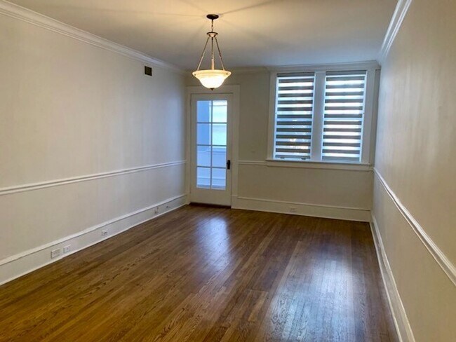 Building Photo - Located in the heart of Midtown Atlanta