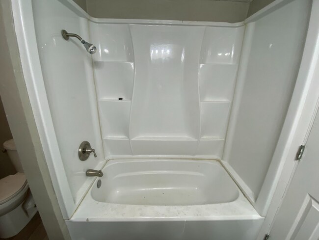 Foto del edificio - 3 Bedroom House Available in Moore