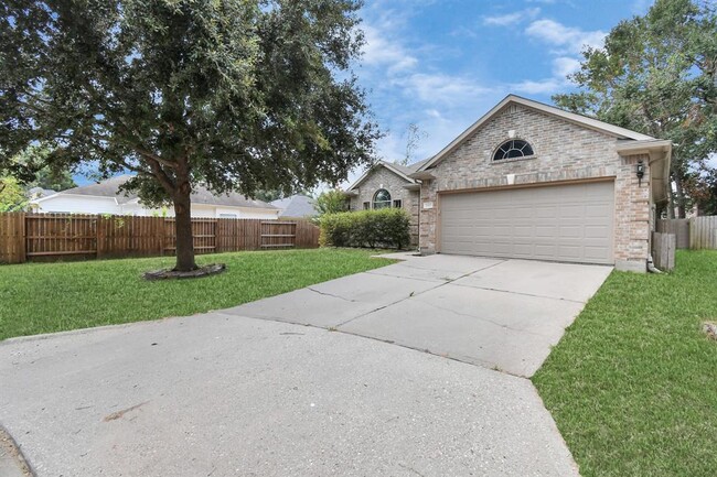 Building Photo - 25403 Elm Green St