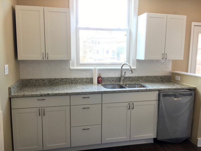 Kitchen - 2389 N 4th St