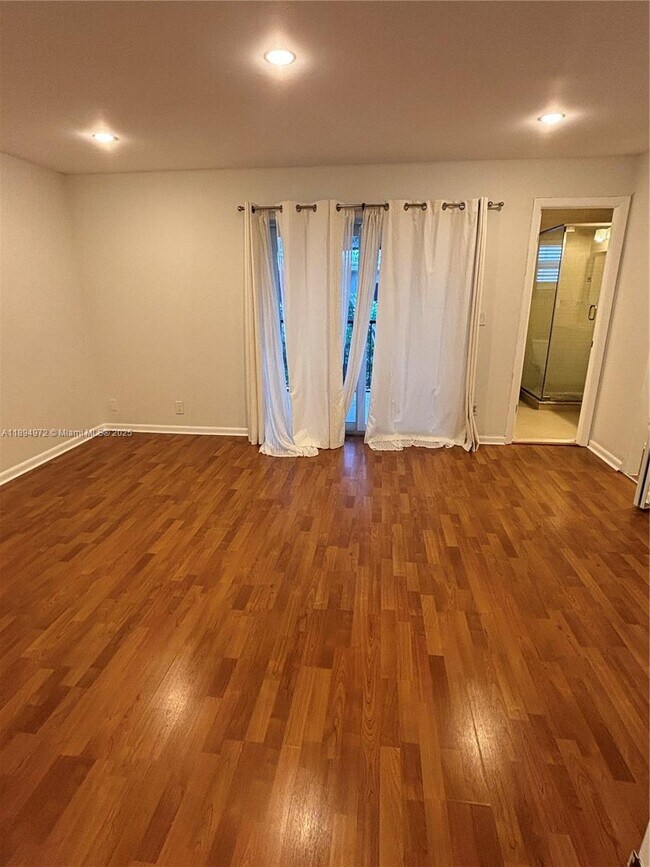 Building Photo - 3328 Quail Close