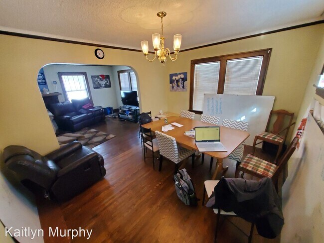 Foto del edificio - 4 br, 1.5 bath House - 240 W Kent Rd