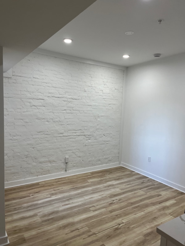 Photo - 2053 W Oxford St Apartment