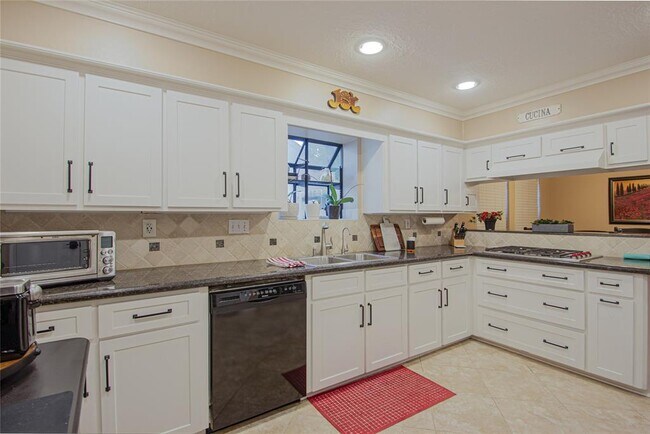Building Photo - 8320 Cedarspur Dr