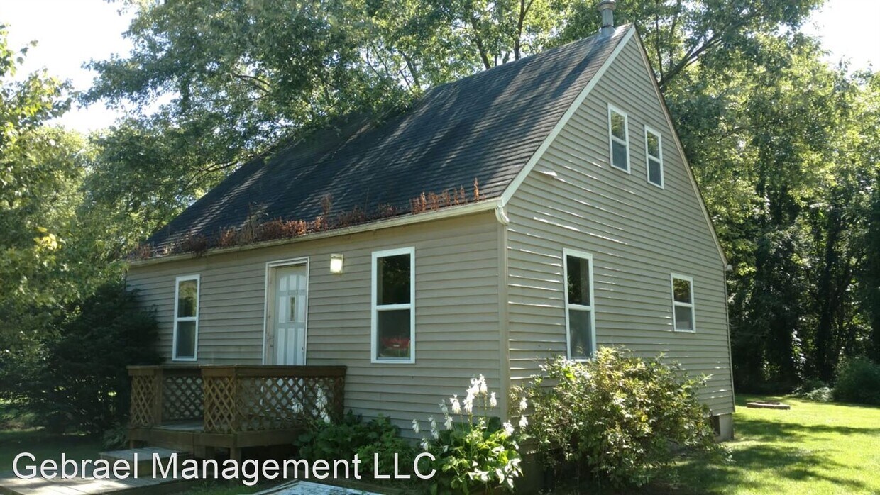 1301 Flushing Rd, Flint, MI 48504 House Rental in Flint, MI