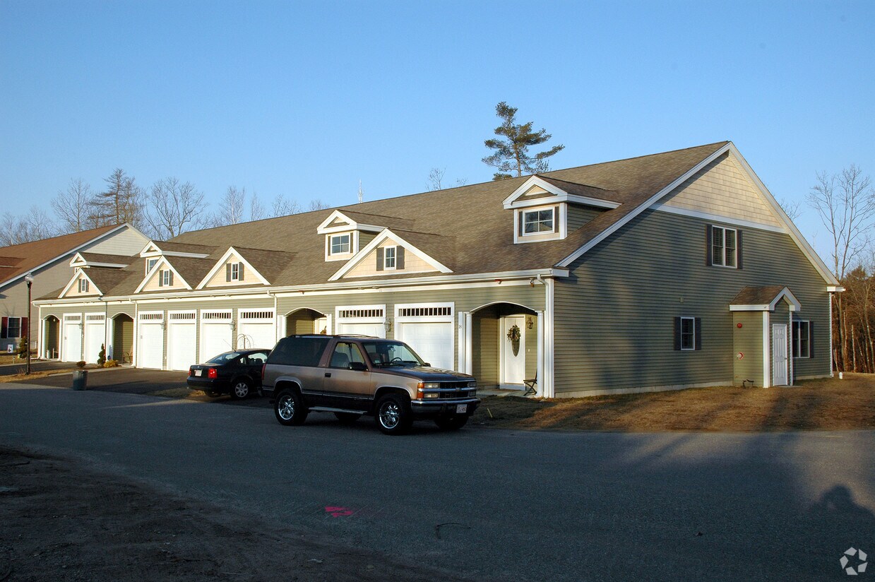 Building Photo - Cedar Wood Estates Condominium