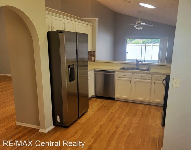Building Photo - 3 br, 2 bath House - 634 Queensbridge Dr
