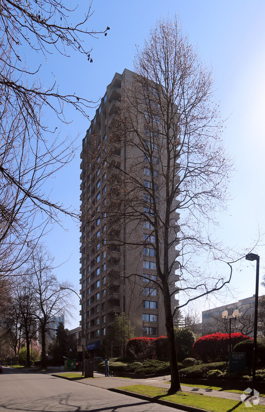 Building Photo - Harley House