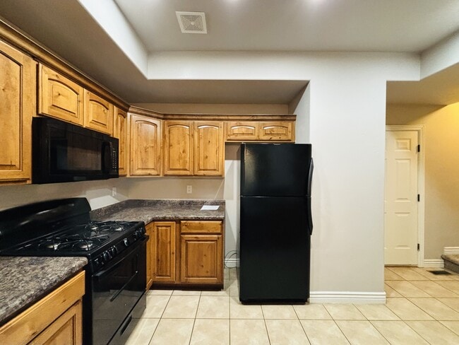 Building Photo - 4518 Cave Run Ln