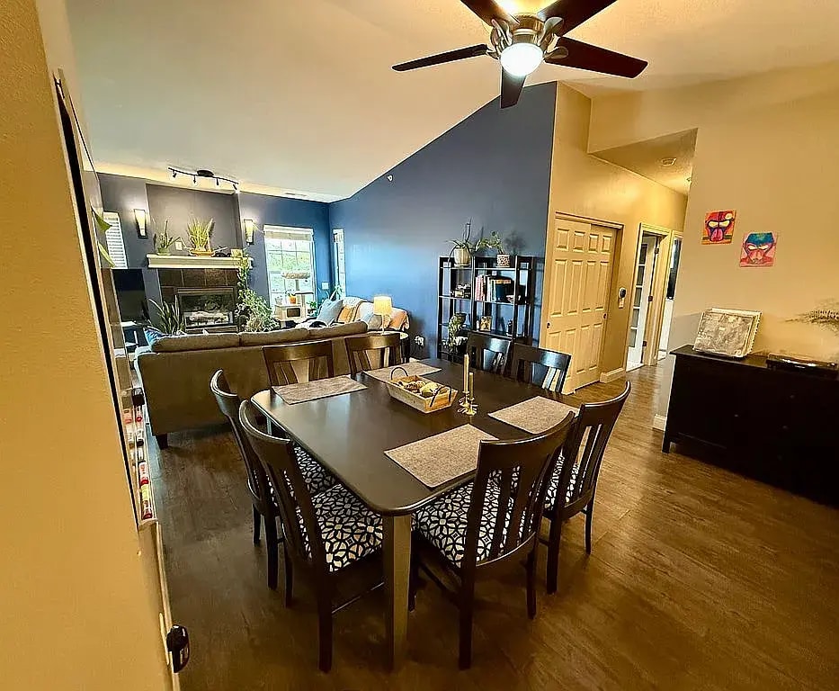 Foto principal - 636 Grandview Ct