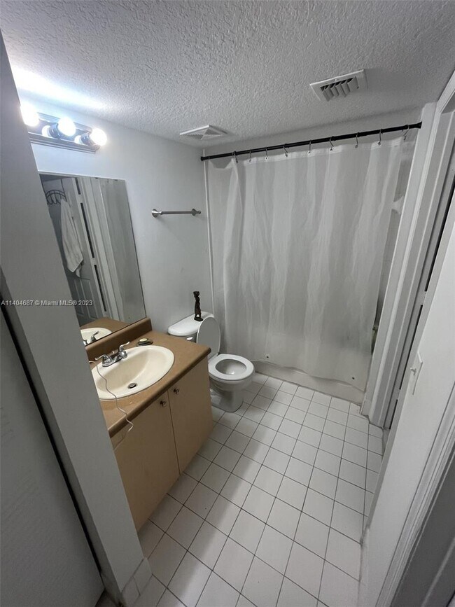 4271 San Marino Blvd Unit 303, West Palm Beach, FL 33409 Condo for