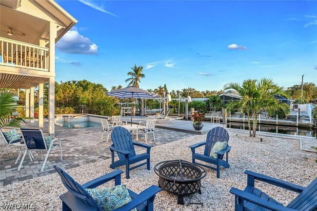 Foto del edificio - 2736 Gulfview Dr