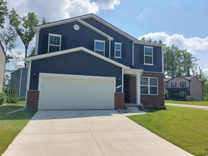 Building Photo - 9153 Dogwood Ln