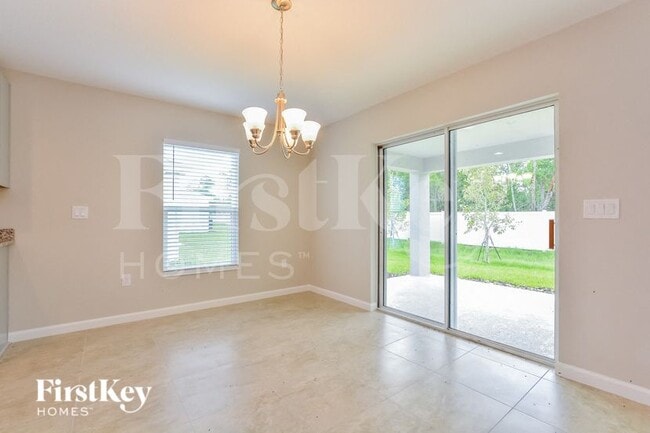 Foto del edificio - 481 Earhart Dr