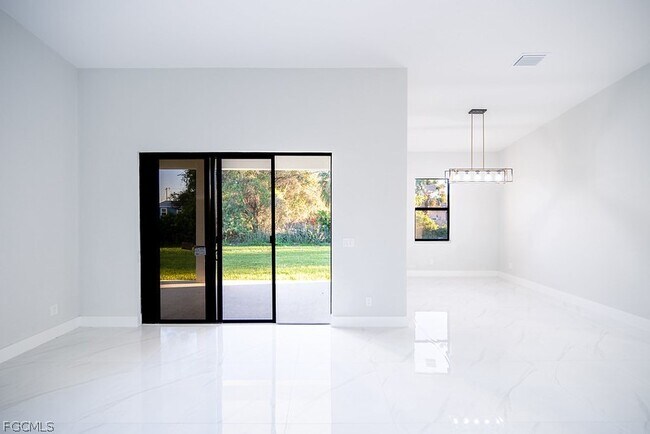 Foto del edificio - 3313 36th St SW