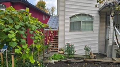 Building Photo - 13731 115 Av