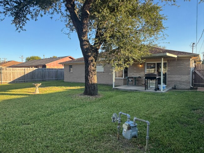 Building Photo - 2714 5th Ave N