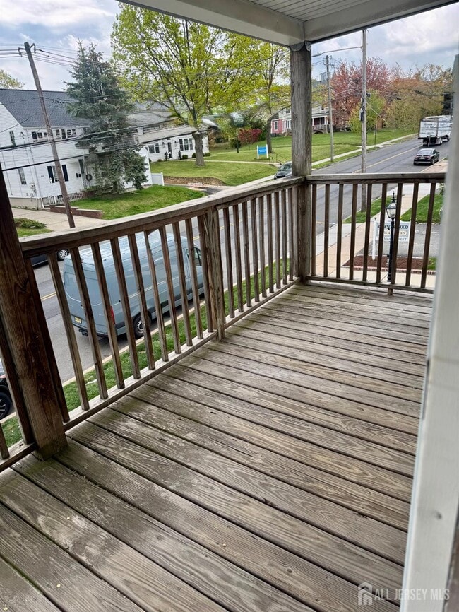 Building Photo - 127 Main St