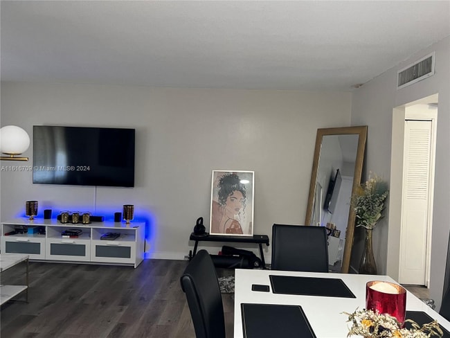 Photo - 1100 NE 1st Ct Apartment