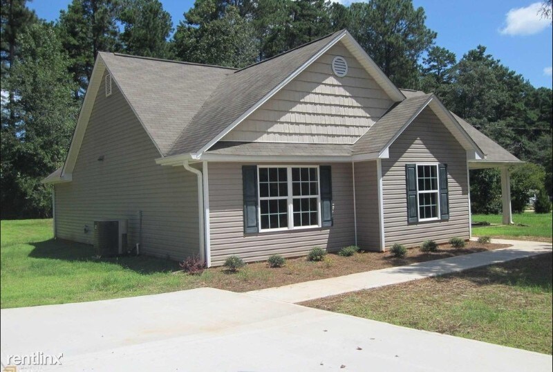 Foto principal - 1071 Tall Oaks Rd